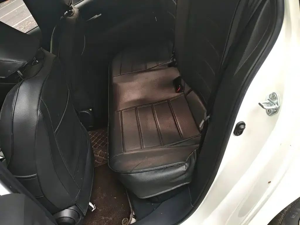 Toyota Levin 2023 Smart Hybrid 1.8L Leading Edition — Фото автомобиля 13