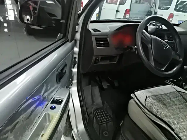 Wuling Rongguang S — Фото автомобиля 15