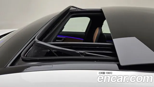 Mercedes-Benz E-Class — Фото автомобиля 12