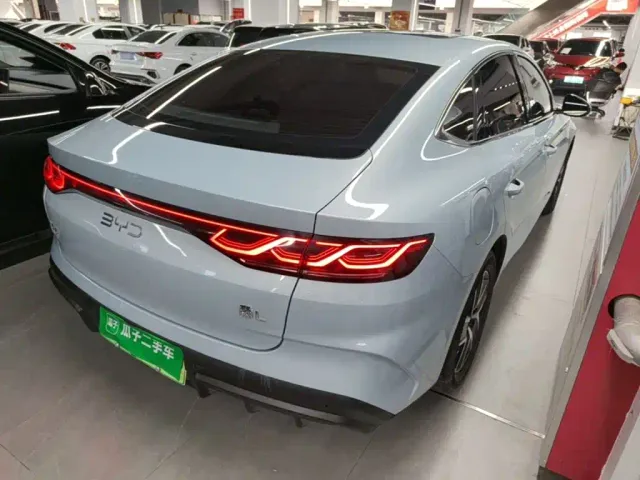 BYD Qin L — Фото автомобиля 6