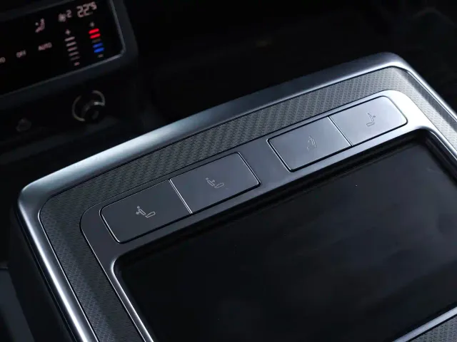 Audi A6L — Фото автомобиля 11