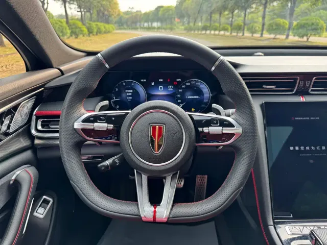 Hongqi H6 — Фото автомобиля 15