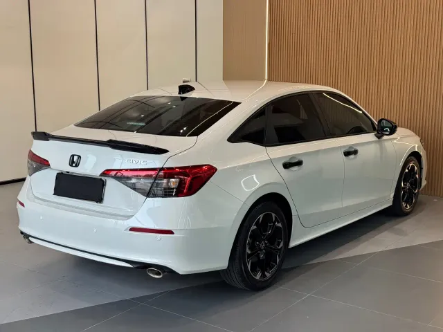 Honda Civic — Фото автомобиля 18