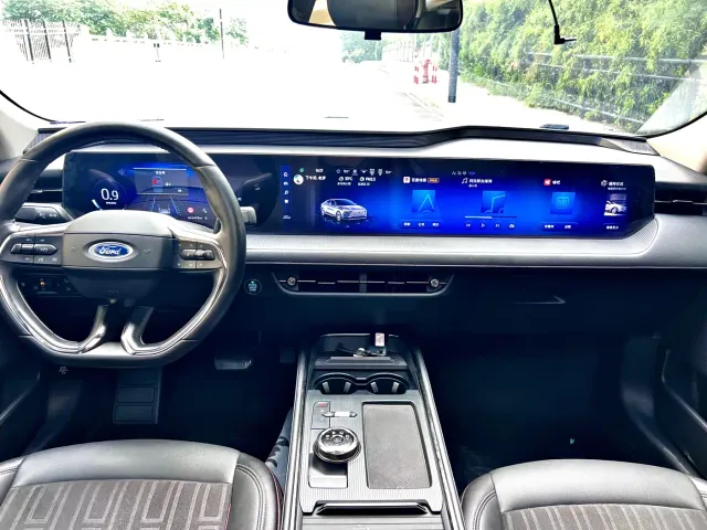 Ford Mondeo — Фото автомобиля 10