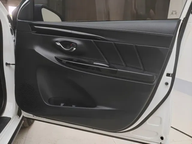 Toyota YARiS L Zhi Xuan — Фото автомобиля 16