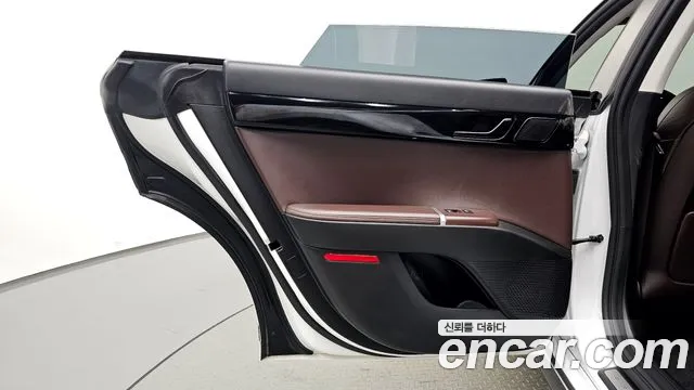 Hyundai Grandeur GN7 — Фото автомобиля 13