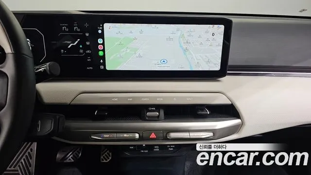 Kia EV4 — Фото автомобиля 12