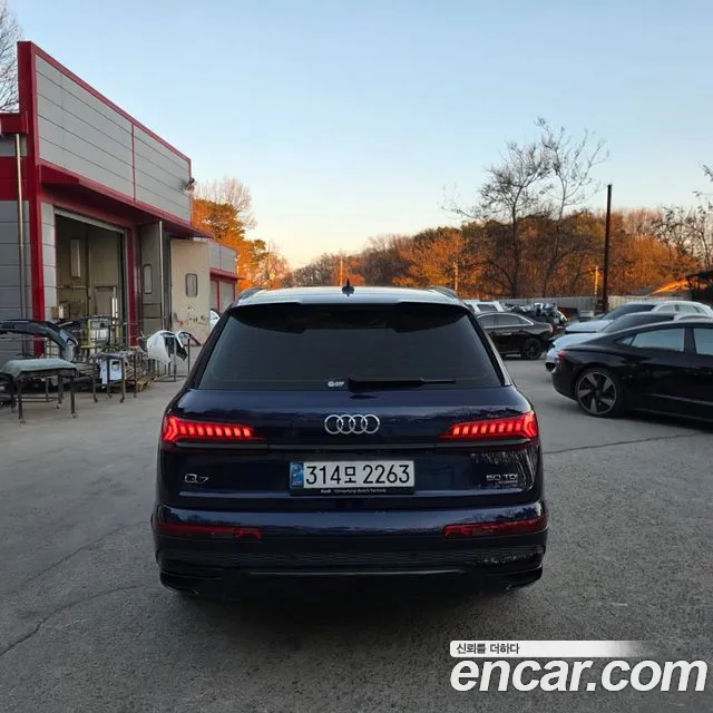 Audi Q7 4M — Фото автомобиля 4