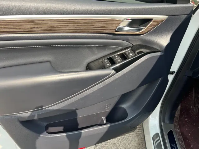 GAC Trumpchi M8 — Фото автомобиля 9