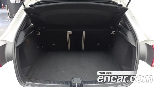 Mercedes-Benz A-Class W177 — Фото автомобиля 26