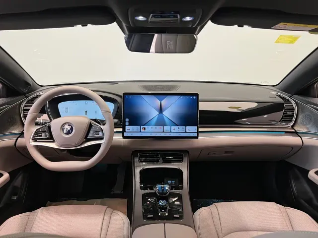 BYD Han — Фото автомобиля 5