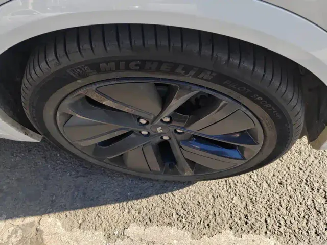 Li Auto L7 — Фото автомобиля 6