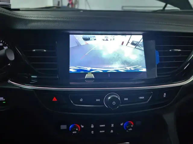 Buick Regal — Фото автомобиля 13