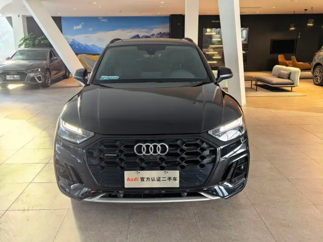 Audi Q5L — Фото автомобиля 2