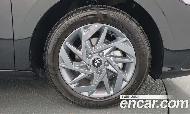 Hyundai Avante — Фото автомобиля 6