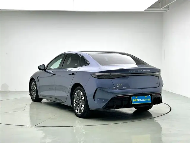 BYD Seal — Фото автомобиля 2
