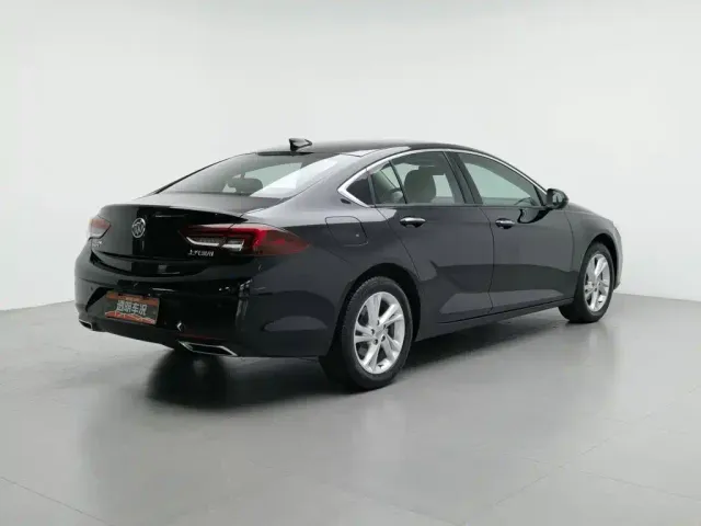 Buick Regal — Фото автомобиля 2