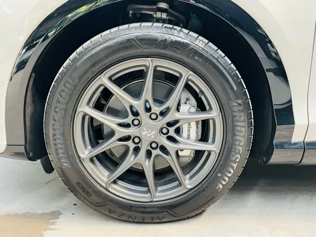 IM Motors LS7 — Фото автомобиля 9