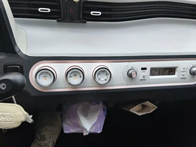 Wuling Hongguang Mini EV — Фото автомобиля 14