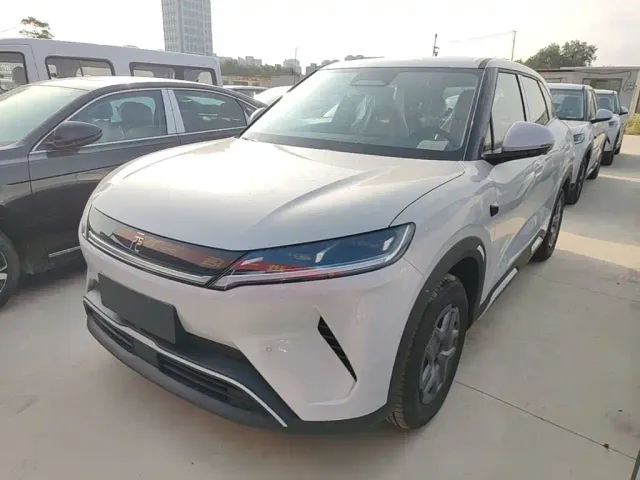 Фотография автомобиля — BYD Yuan UP