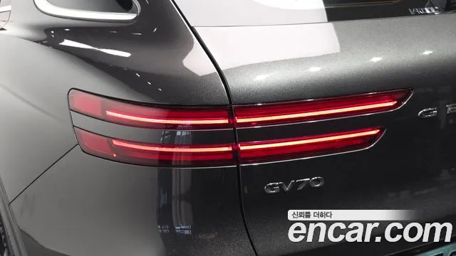 Genesis GV70 Electrified GV70 — Фото автомобиля 23