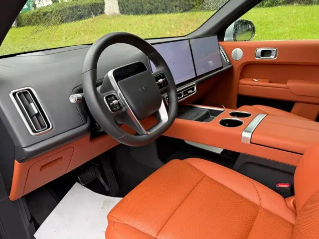 Li Auto L9 — Фото автомобиля 7