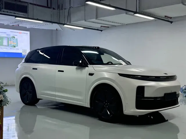 Li Auto L7 — Фото автомобиля 3