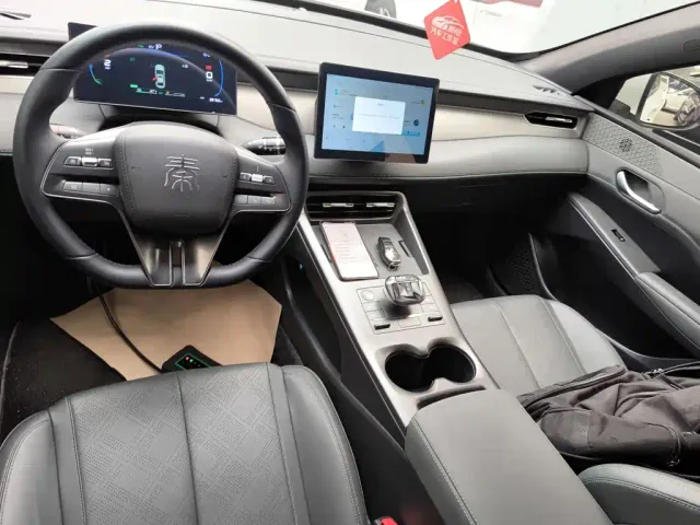 BYD Qin PLUS — Фото автомобиля 9