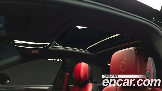 Porsche Macan — Фото автомобиля 17