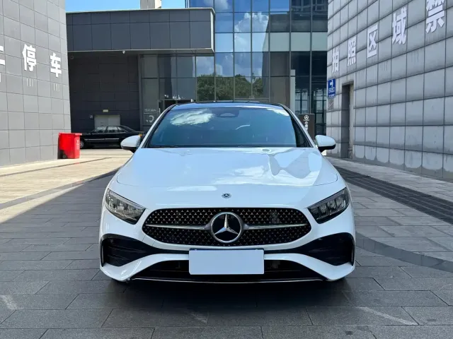 Mercedes-Benz A-Class — Фото автомобиля 2
