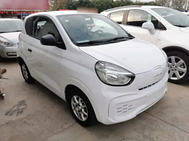 Roewe Clever — Фото автомобиля 3