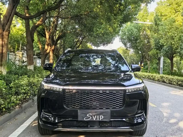 Фотография автомобиля — Li Auto ONE