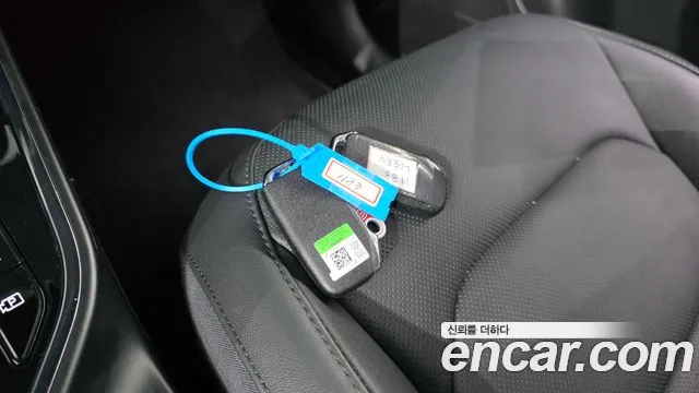 Kia Niro — Фото автомобиля 22