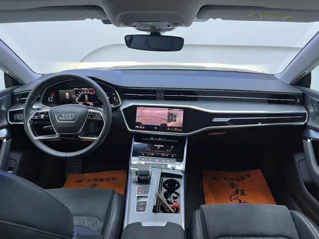Audi A7L — Фото автомобиля 9