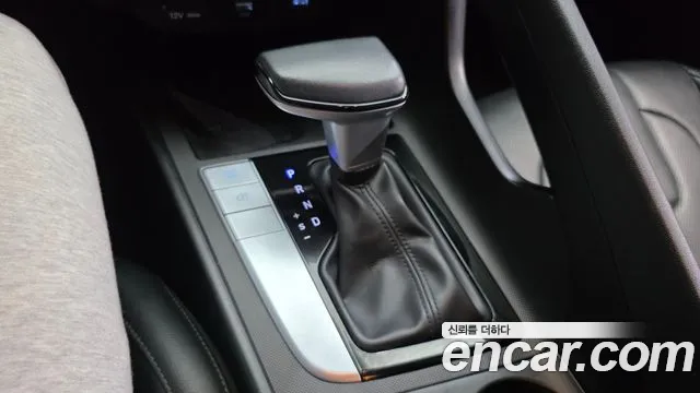 Hyundai AVANTE Avante (CN7) — Фото автомобиля 9