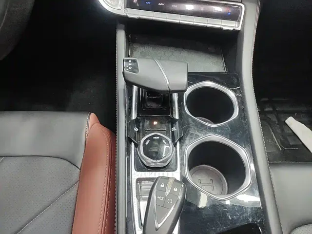 Changan Eado — Фото автомобиля 13