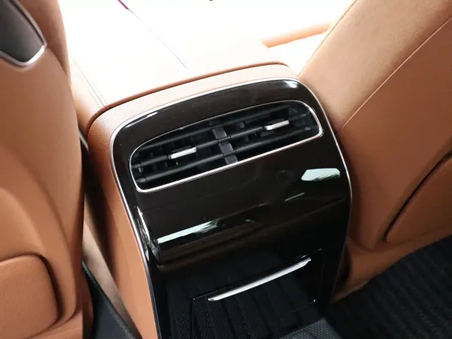 Hongqi H9 — Фото автомобиля 17