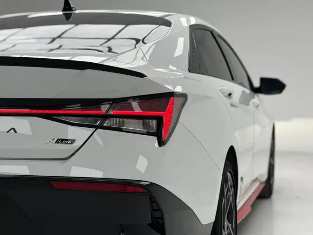 Hyundai Elantra — Фото автомобиля 12