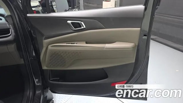 Kia Carnival 4th Gen — Фото автомобиля 14