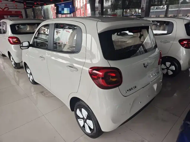 Wuling Hongguang Mini EV — Фото автомобиля 4