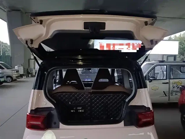 Wuling Hongguang Mini EV — Фото автомобиля 18