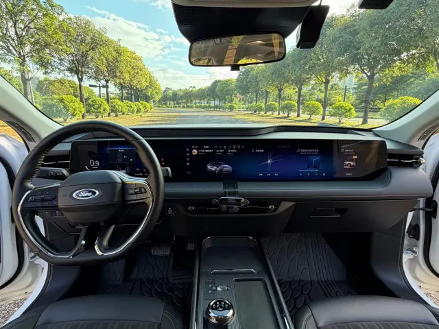 Ford Mondeo — Фото автомобиля 9