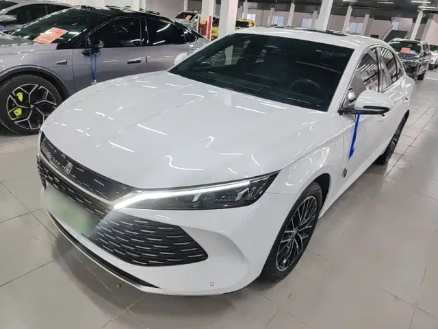 Фотография автомобиля — BYD Qin L