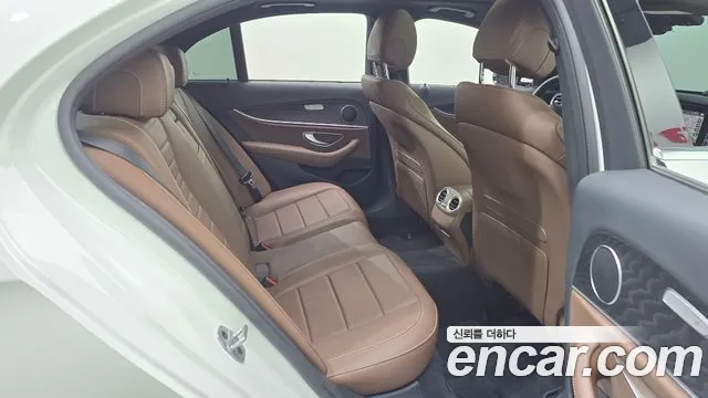 Mercedes-Benz E-Class W213 — Фото автомобиля 26