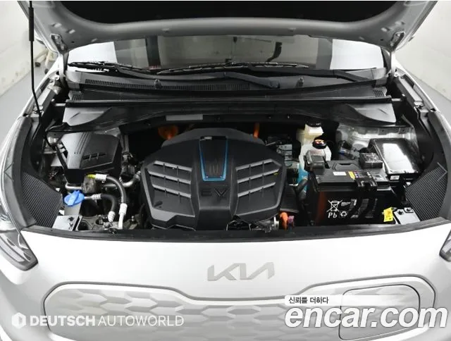 Kia Niro — Фото автомобиля 6