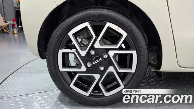 Kia RAY Новый Kia Ray Signature — Фото автомобиля 4