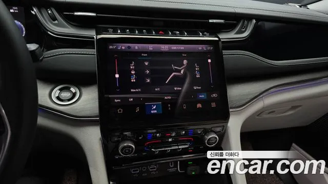 Jeep Cherokee WL — Фото автомобиля 20