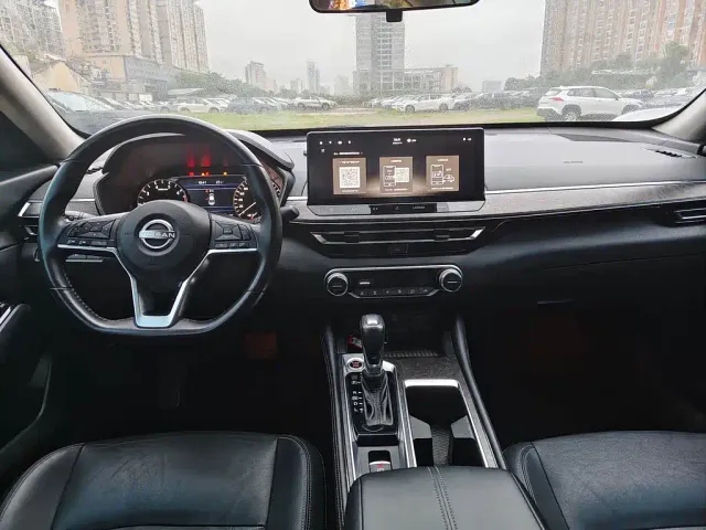 Nissan Teana — Фото автомобиля 6