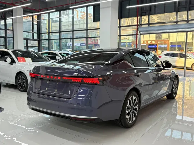 Nissan Teana — Фото автомобиля 14