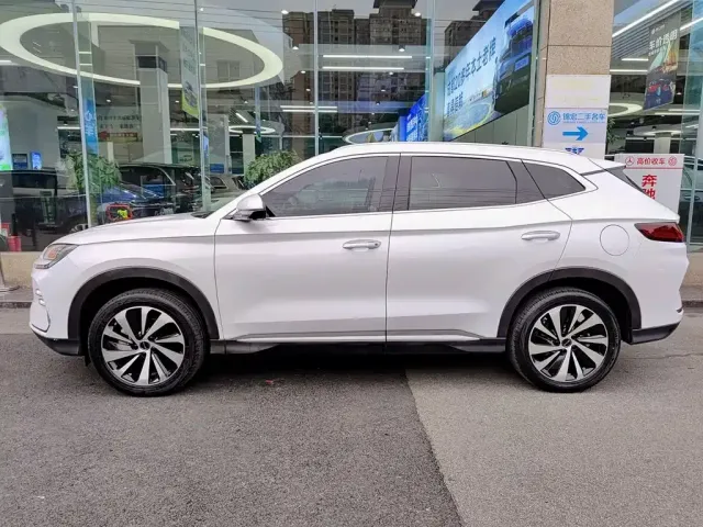 BYD Song PLUS — Фото автомобиля 3
